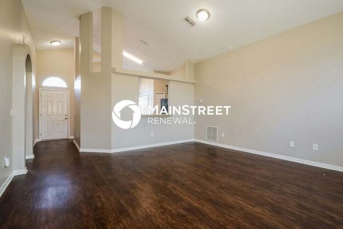 7650 Dover Cliff Dr S - Photo 6 of 16