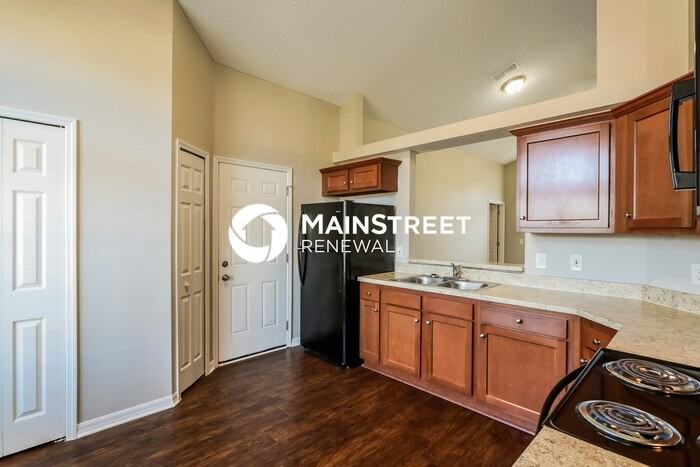 7650 Dover Cliff Dr S - Photo 7 of 16