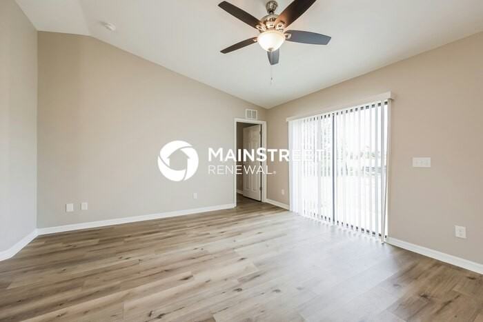 2910 36th St Sw - Photo 2 of 16