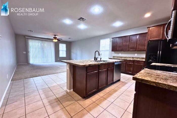 2969 E Isaiah Ave - Photo 2 of 12