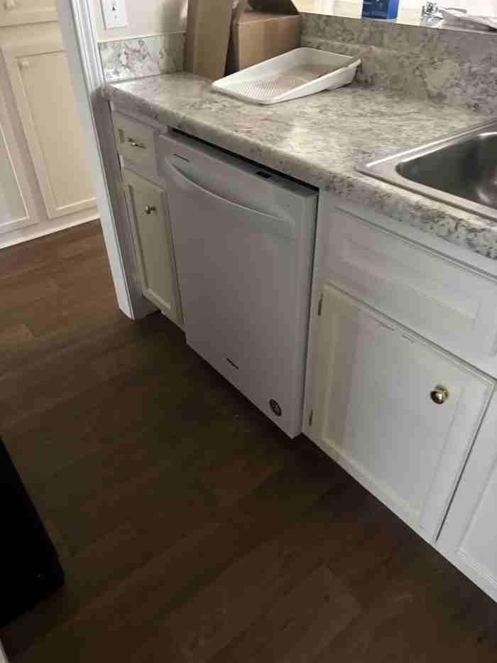 162 W Hampton St - Photo 4 of 22