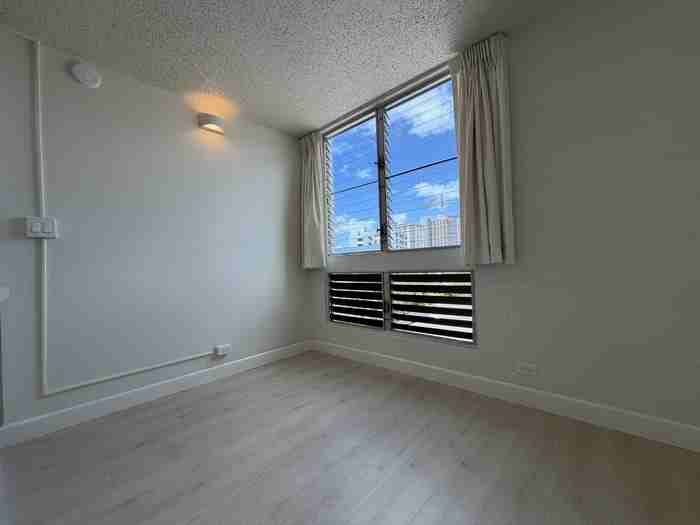 835 Kapaakea Ln #401 - Photo 4 of 5