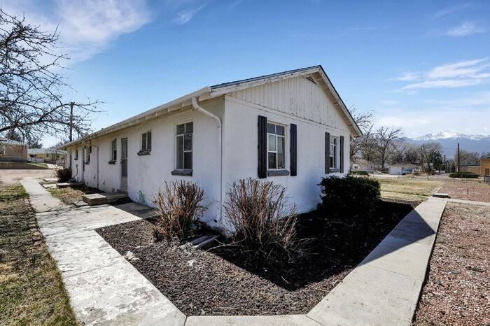 1201 Janes Ln #1207 - Photo 3 of 27