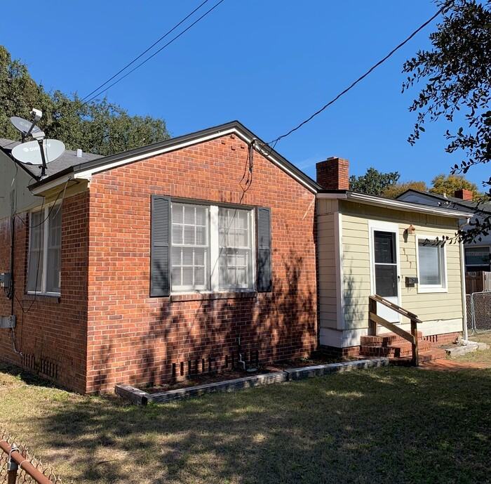 417 W 67th St - Photo 2 of 26