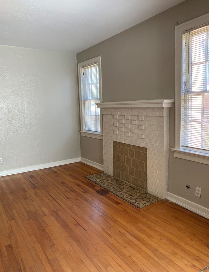 417 W 67th St - Photo 6 of 26