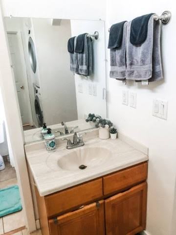 493 Park Ave #NA - Photo 6 of 11