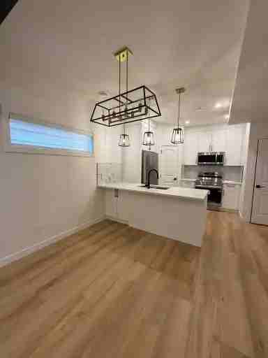 12018 63 St Nw - Photo 4 of 10