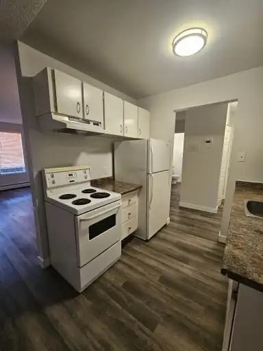 13308 127 St Nw #108 - Photo 2 of 5