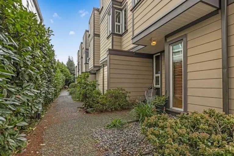 1535 St. Georges Ave #5 - Photo 2 of 14