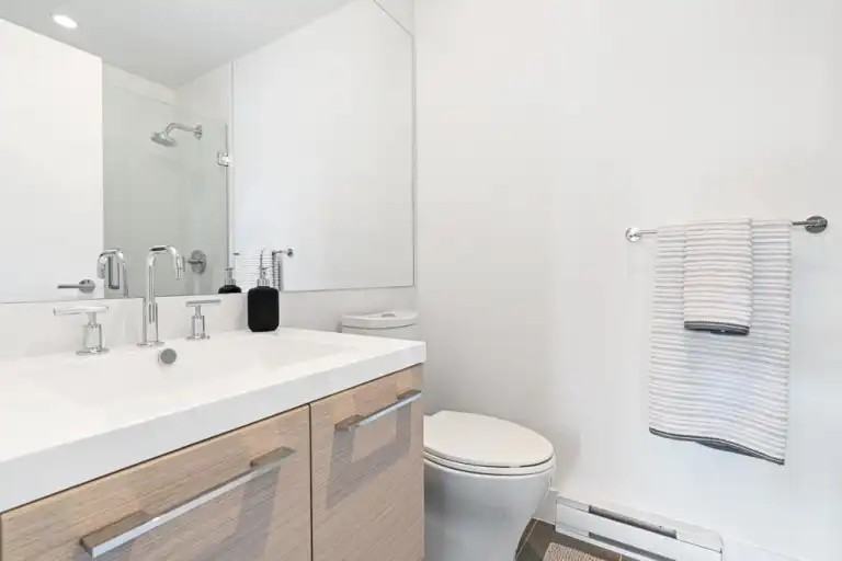 909 Clarke Rd #13 - Photo 6 of 7