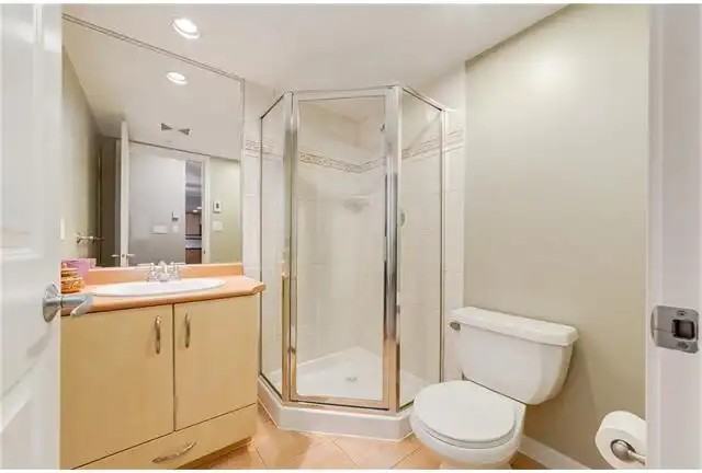 1088 6 Ave Sw #304 - Photo 5 of 6