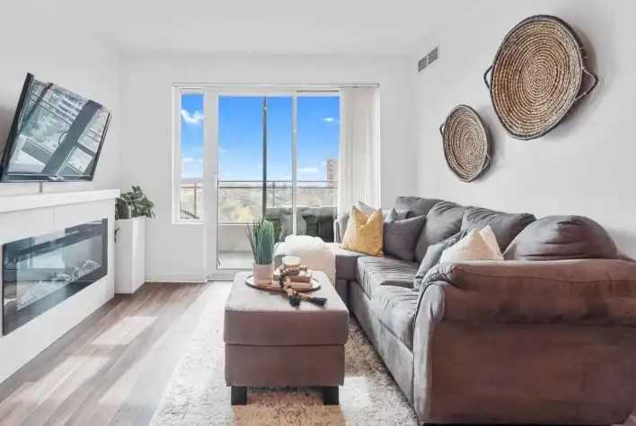 1235 Bayly St #1316 - Photo 5 of 8