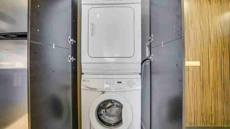 273 South Park Rd #512 - Photo 4 of 8