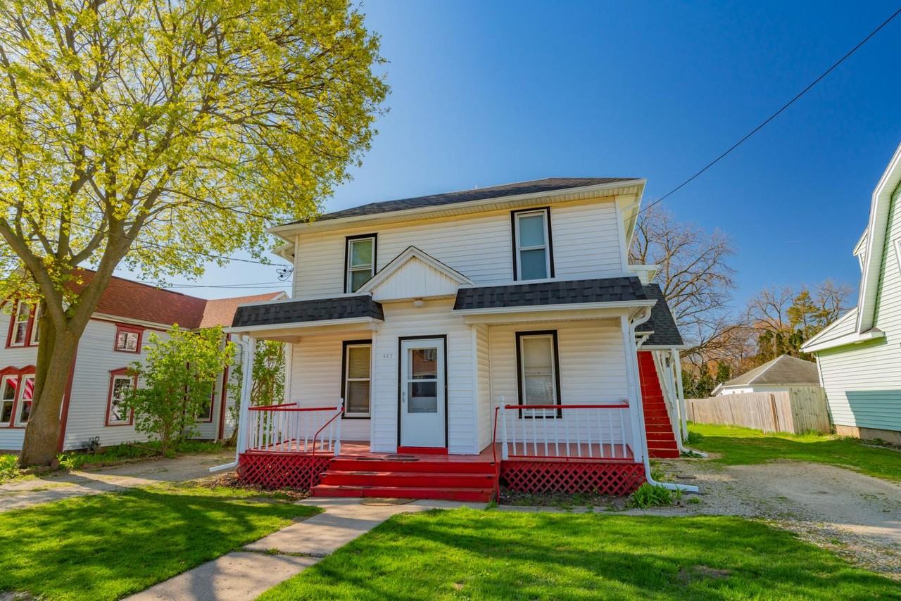 Vernal Ave - Photo 4 of 10