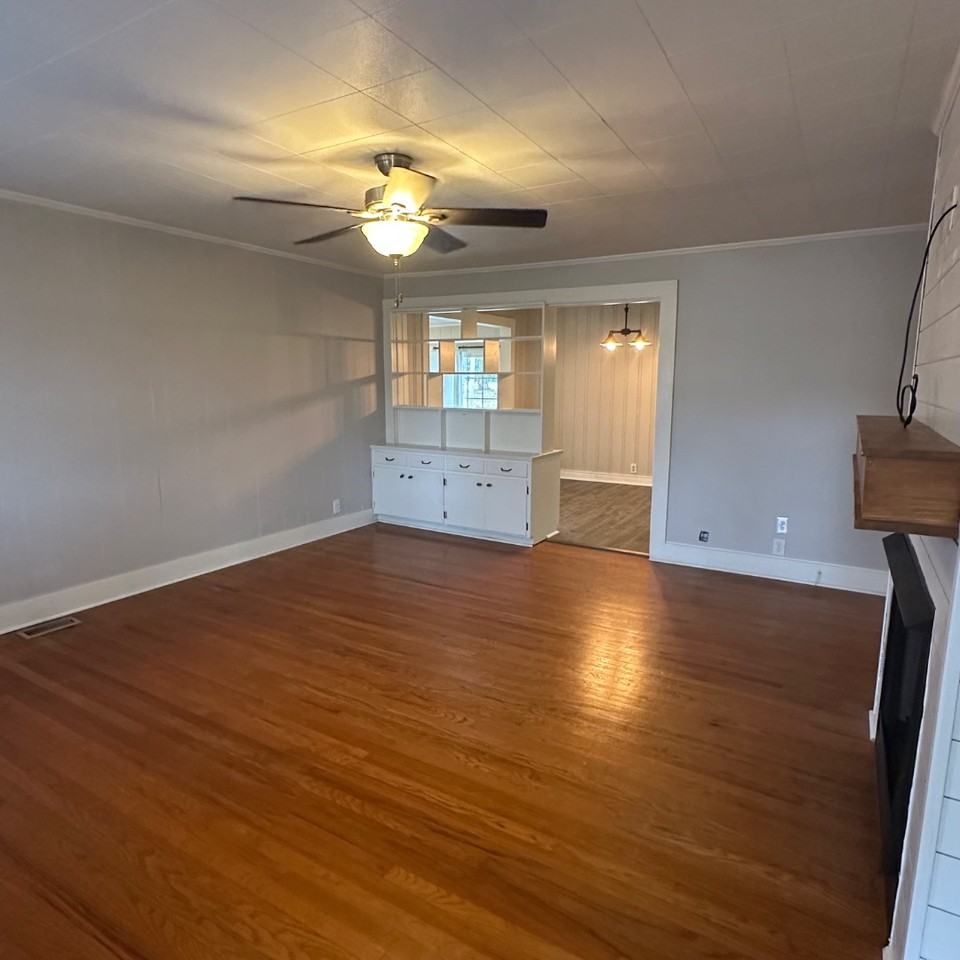 271 E 3rd Ave - Photo 2 of 20