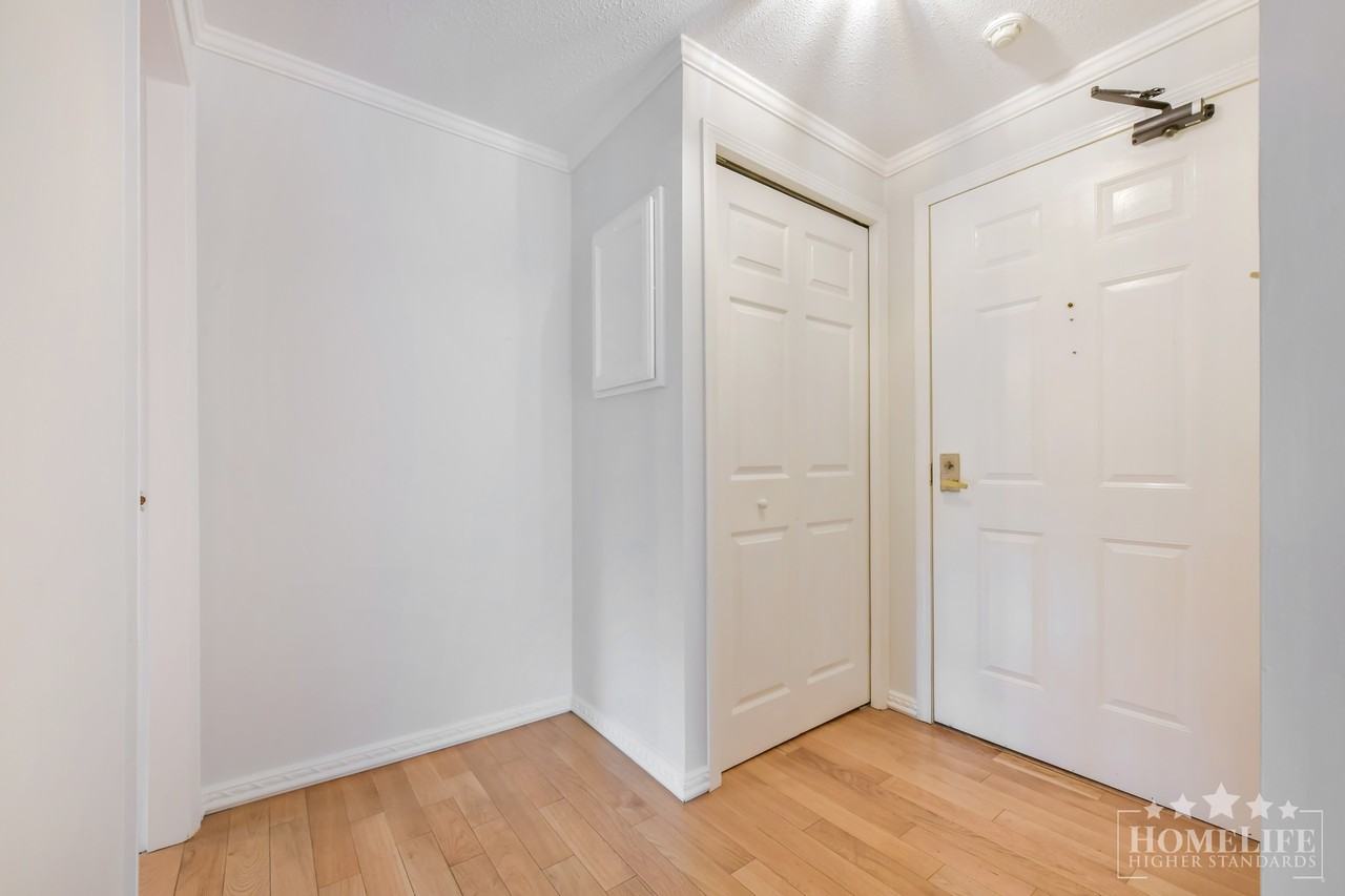 1350 Vidal St - Photo 5 of 24