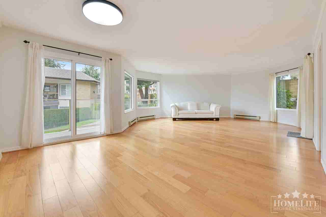 1350 Vidal St - Photo 7 of 24