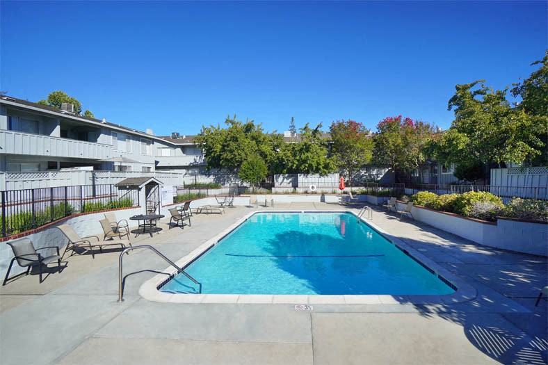 696 Towle Way #37 - Photo 2 of 11