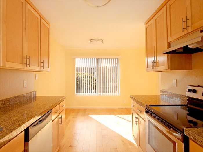 696 Towle Way #37 - Photo 4 of 11