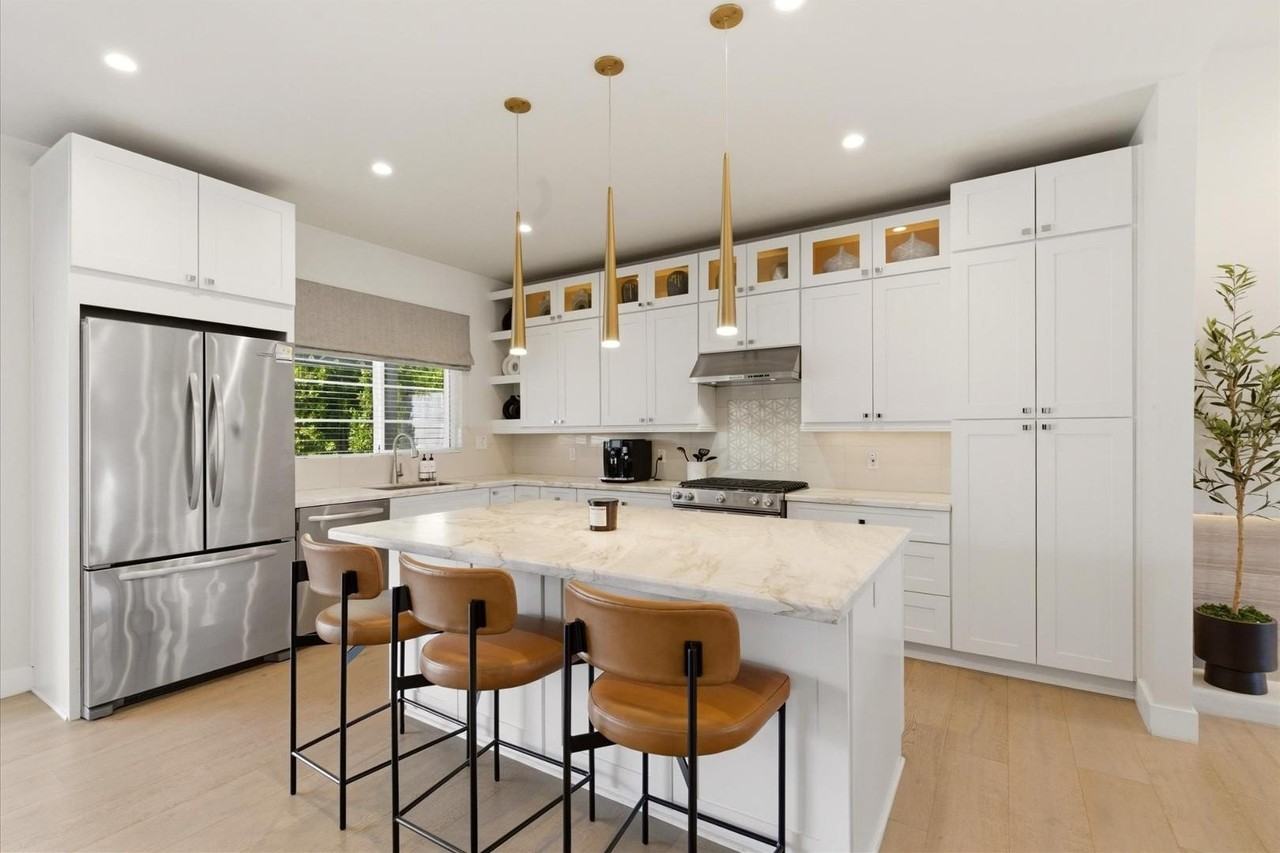 8372 E San Salvador Dr - Photo 3 of 35