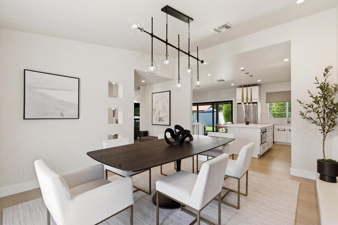 8372 E San Salvador Dr - Photo 5 of 35