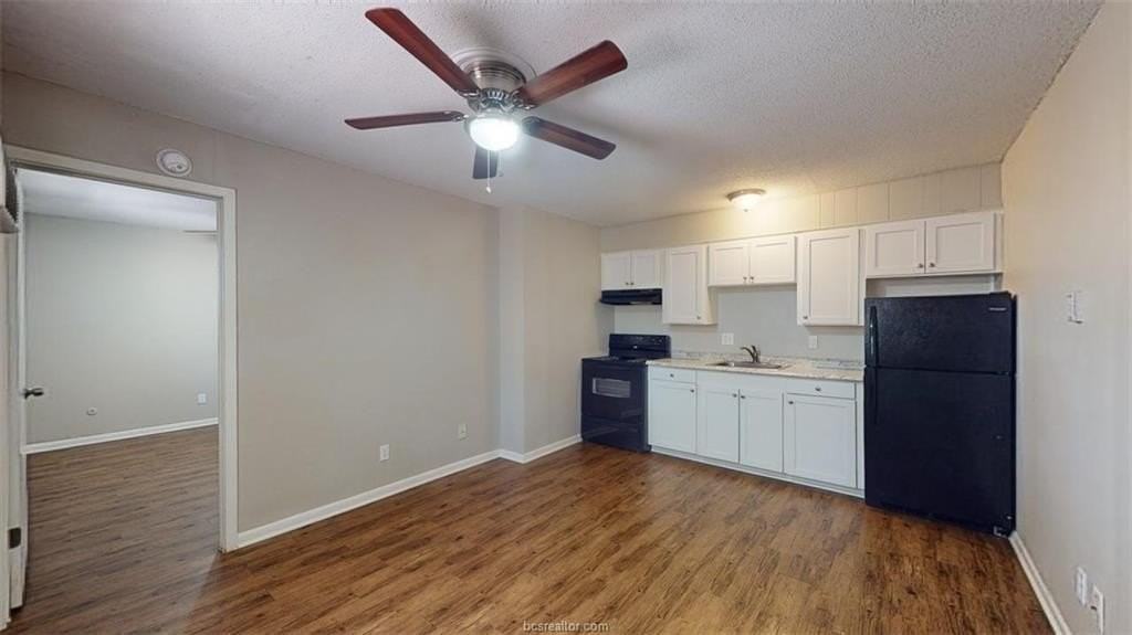 500 Foch St Apt 13 - Photo 2 of 12