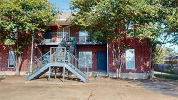 featured image of 1513 Hollowhill Dr #B
