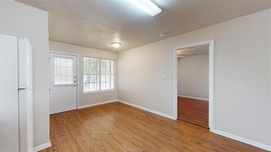 1513 Hollowhill Dr Apt B - Photo 7 of 25