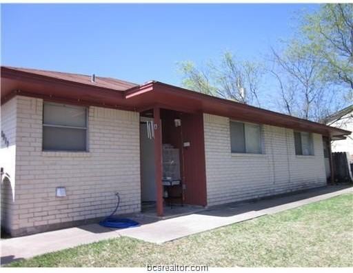 1913 Pine Tree Dr Unit B