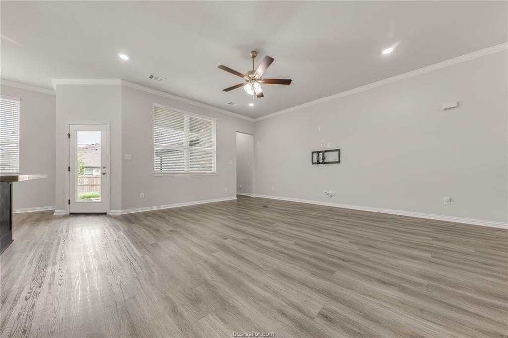 6219 Southern Cross Dr - Photo 5 of 23