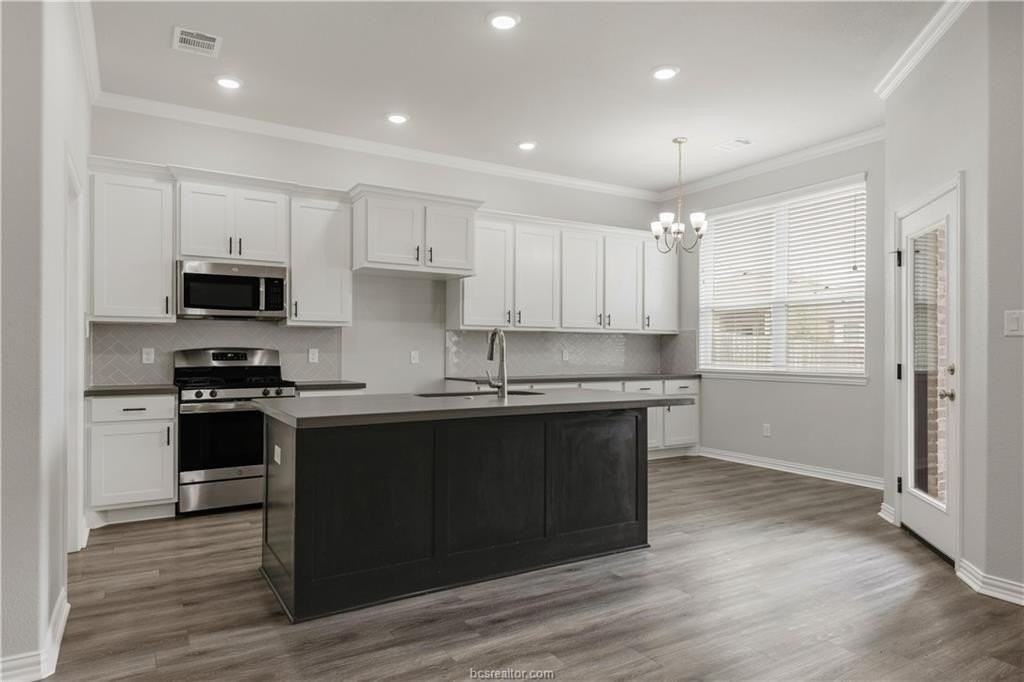 6219 Southern Cross Dr - Photo 7 of 23