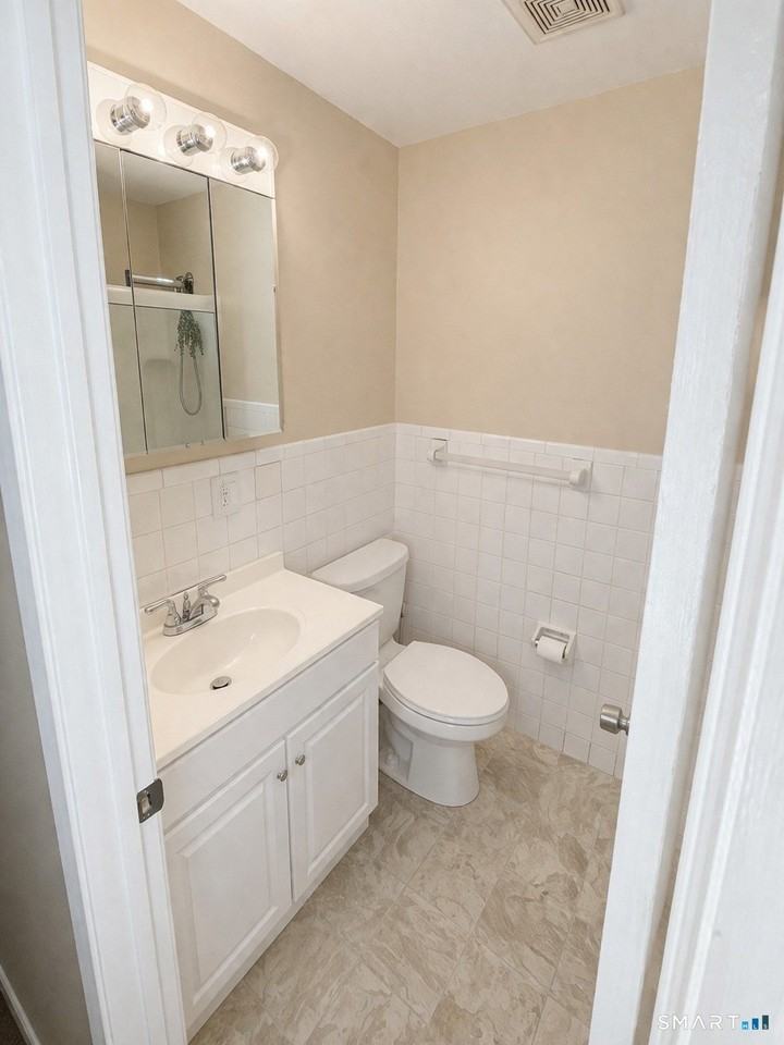 210 Towne House Rd - Photo 6 of 9