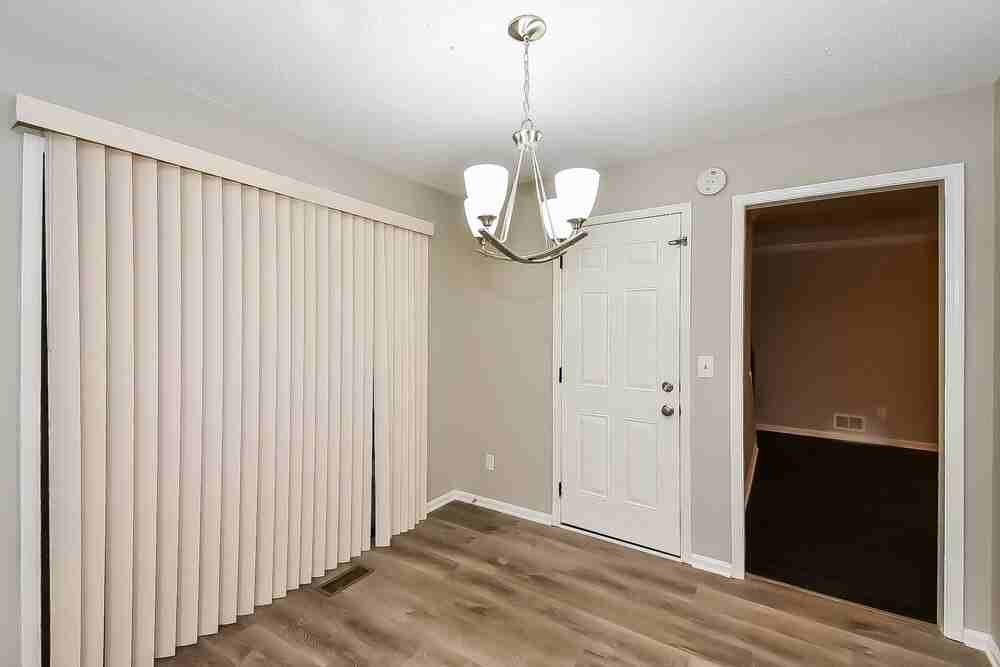 2466 Zachary Woods Dr Nw - Photo 6 of 17