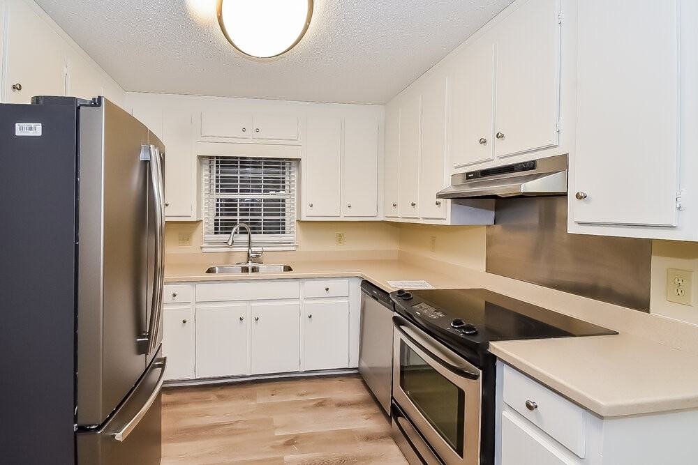 2466 Zachary Woods Dr Nw - Photo 7 of 17