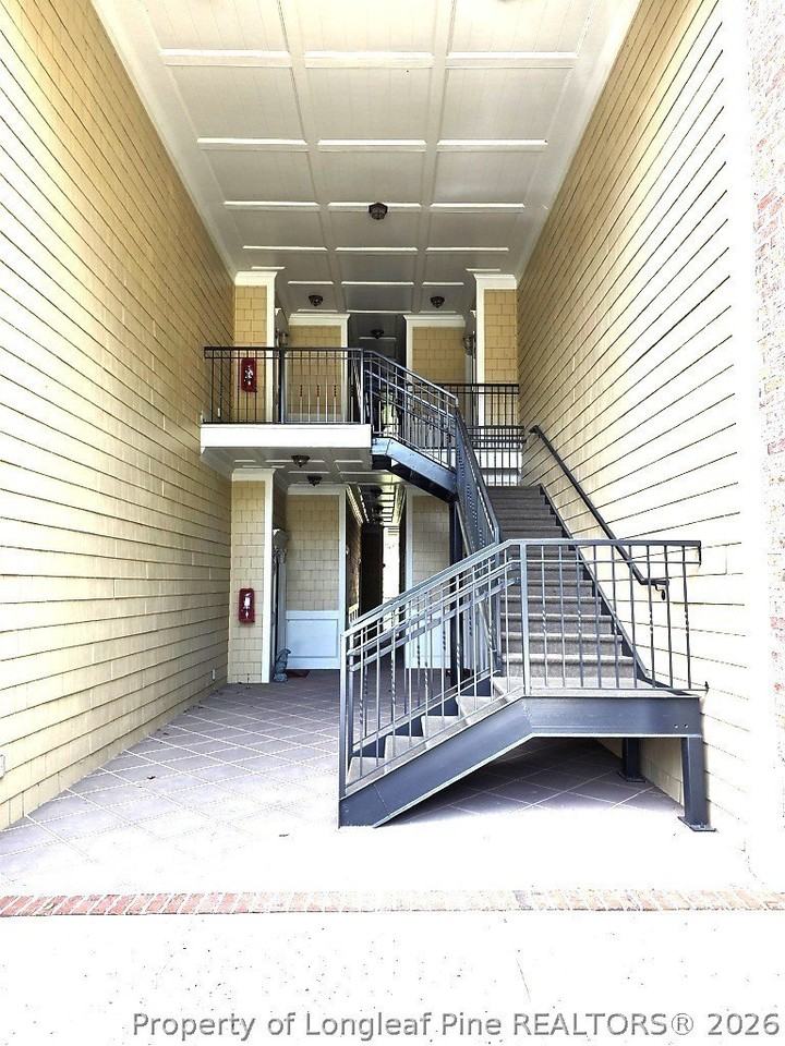 2671 Lockwood Rd Unit 202 - Photo 3 of 32