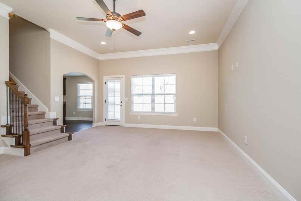 8427 Manor Farm Dr - Photo 2 of 15