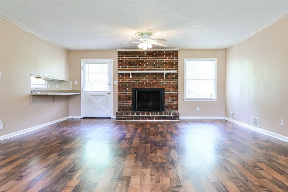 2906 Elizabeth Ln - Photo 5 of 25