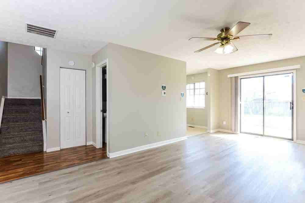 1481 Rebecca Ln - Photo 5 of 17