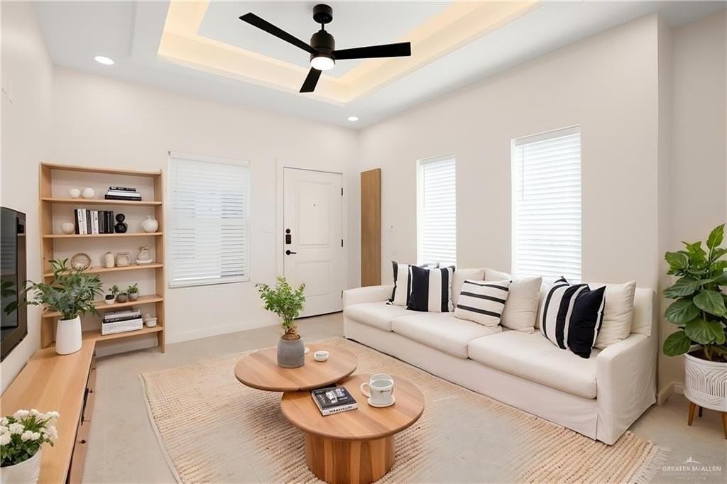 11501 N 25th St Apt 1 - Photo 3 of 19