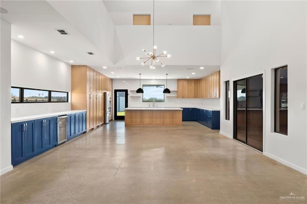 1912 Silverton Cir - Photo 4 of 35