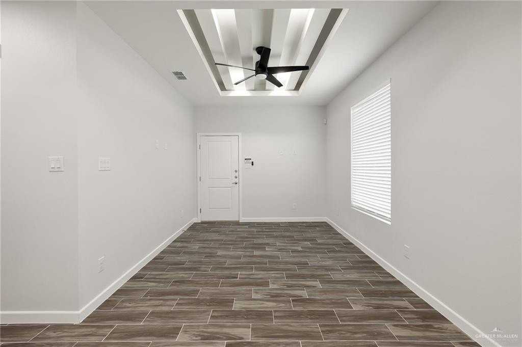 1907 W Violet Dr Apt 3 - Photo 6 of 29