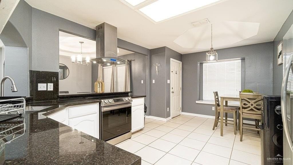 1909 Buffalo Ave - Photo 2 of 18