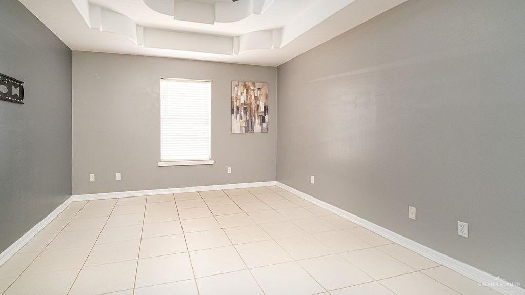 1909 Buffalo Ave - Photo 6 of 18