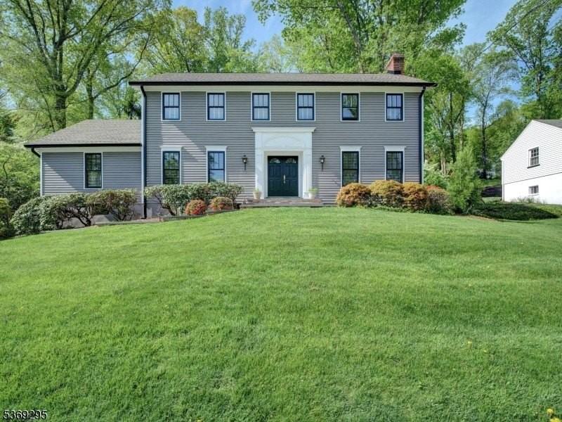 18 Armstrong Rd - Photo 3 of 19