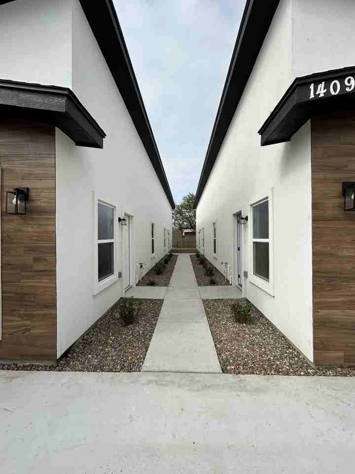 1409 South Michigan Street #2/4 - Photo 4 of 10