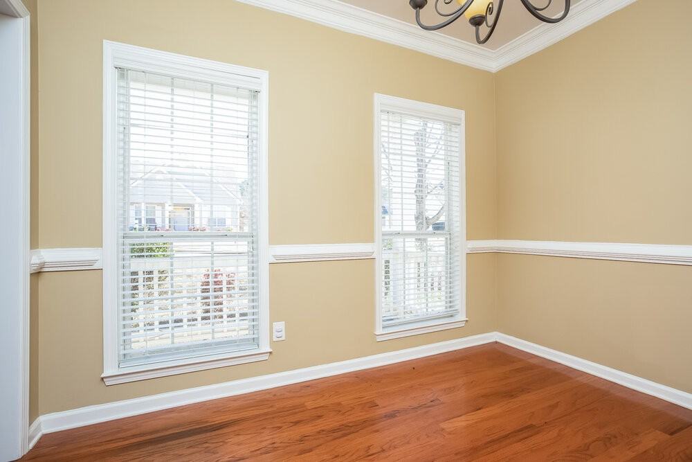 50 Cottage Ln - Photo 5 of 17