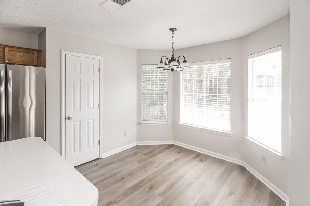 6987 Country Walk Dr - Photo 6 of 16