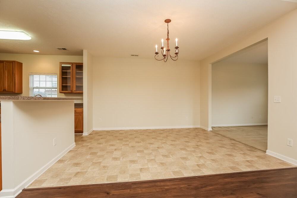 130 Megan St - Photo 5 of 16