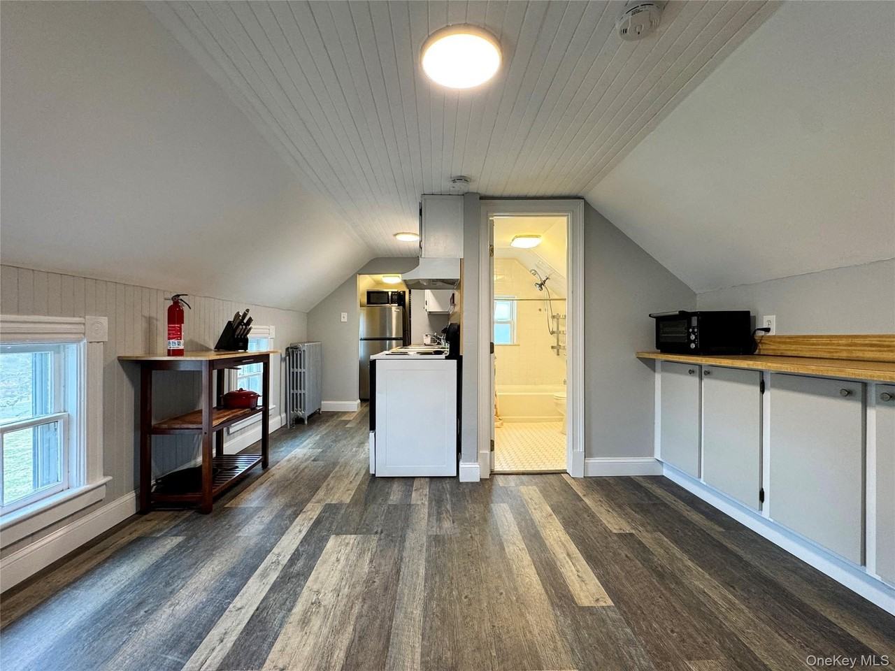 453 Montauk Hwy - Photo 7 of 15