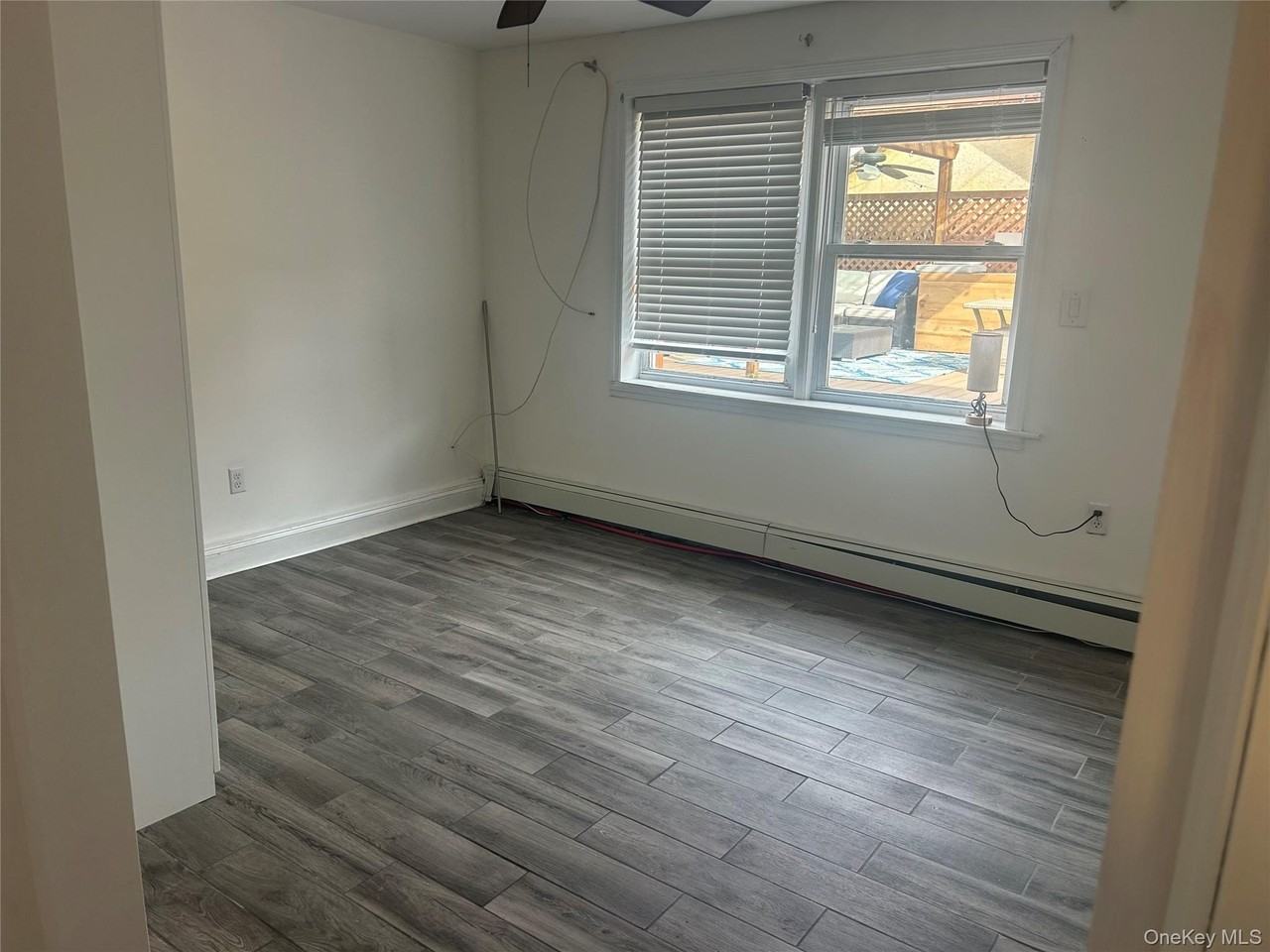 341 E Hudson St - Photo 6 of 15